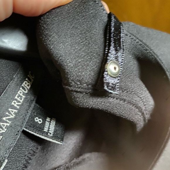 Banana Republic black ruffle sleeve Dress—Size 8 - Picture 5 of 6